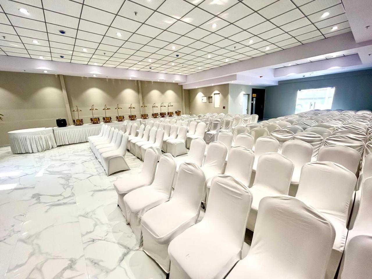The Beacon Hotel Visakhapatnam Extérieur photo
